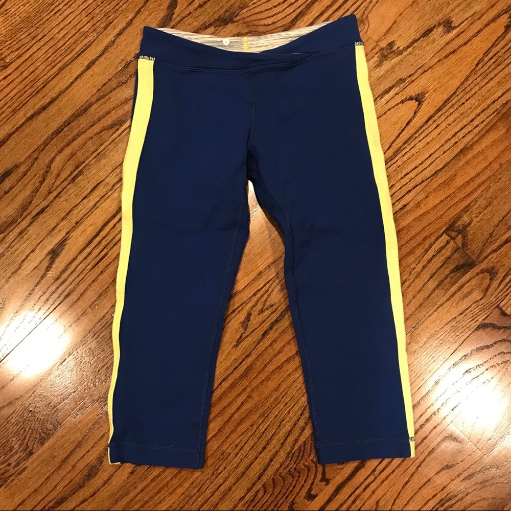 Lululemon cropped pants, sz 2